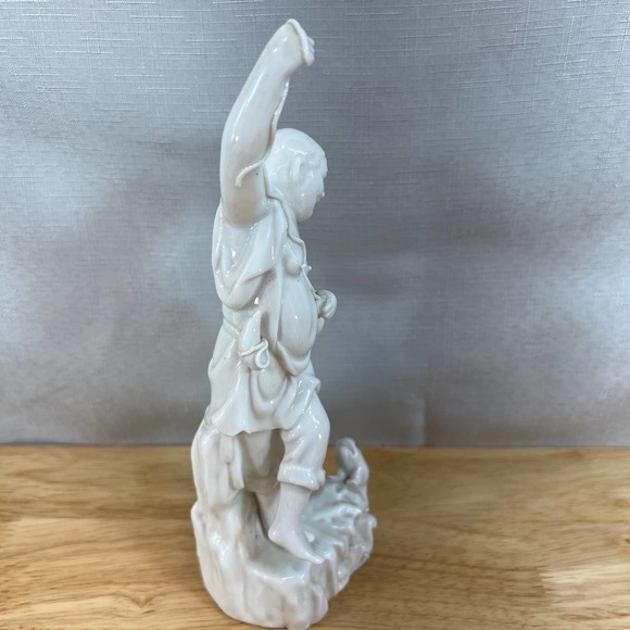 Vintage Porcelain dancing Monk figurine - Picture 3 of 4